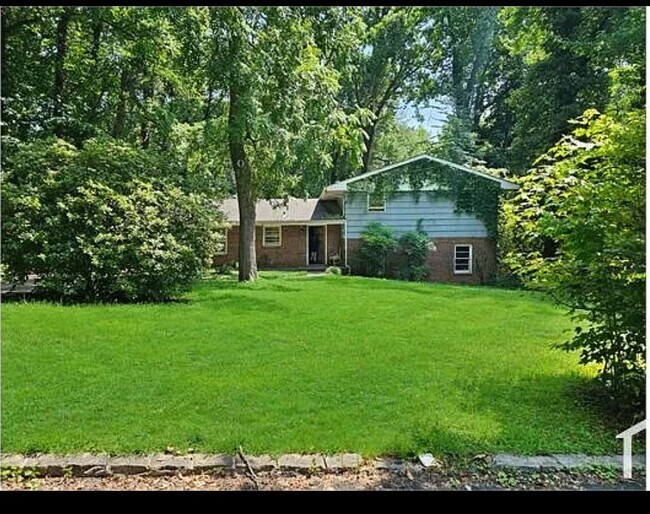 Primary Photo - 719 Cheviot Dr