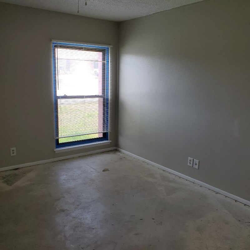 Building Photo - 1046 Lemon Tree St