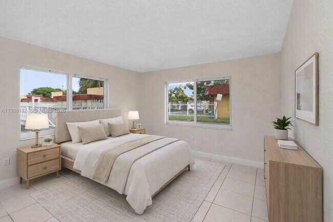 Building Photo - 505 NW 177th St