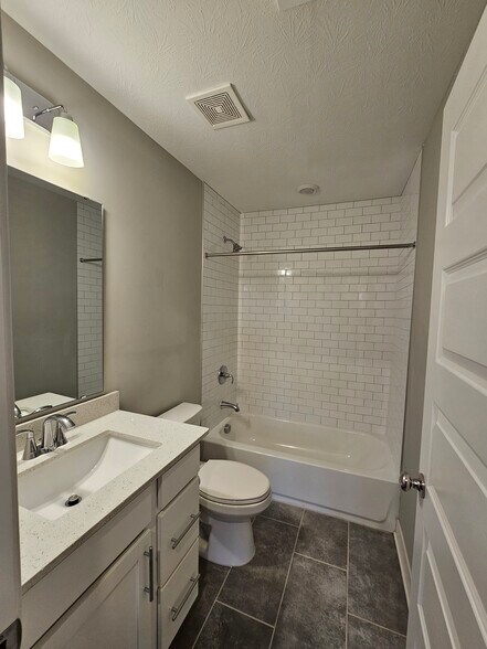 Building Photo - 11576 Fulham St