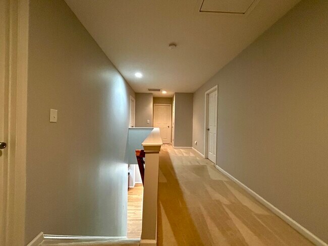 Building Photo - 5915 Parkstone Drive