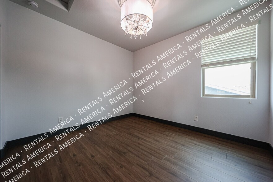 Building Photo - 9862 E Ignition Dr