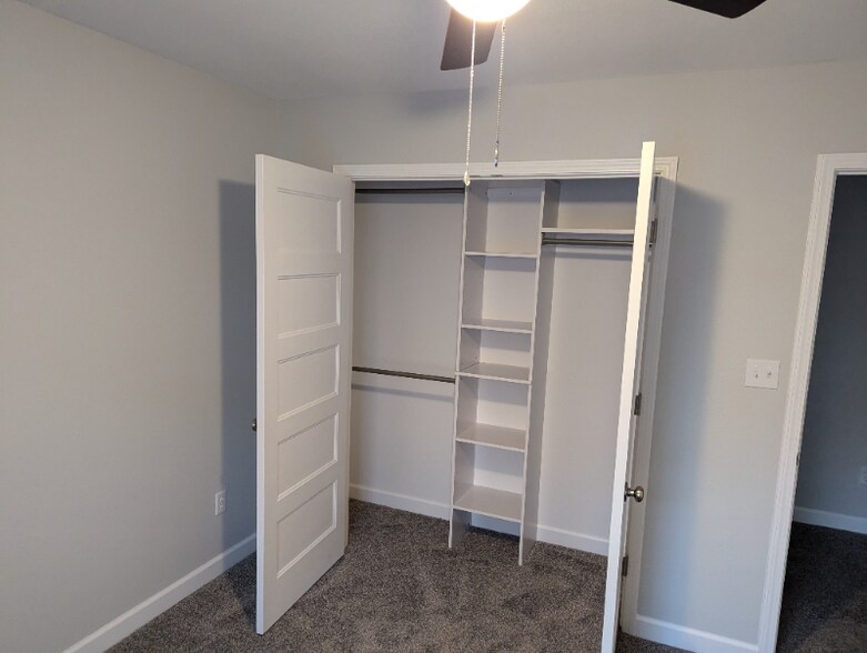 Building Photo - 512 Doe Run