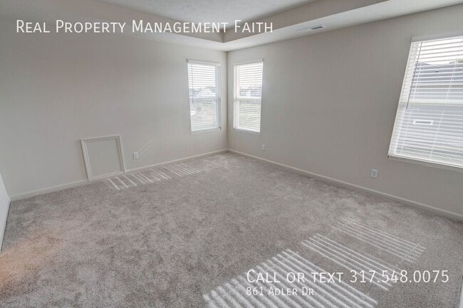 Building Photo - 861 Adler Dr
