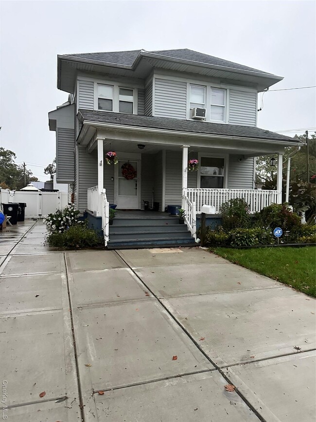 Primary Photo - 37 Redmond Ave