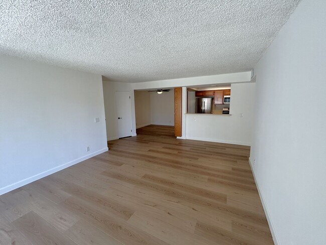 Building Photo - 85 COUNTRY MILE RD POMONA 91766 (2 BED / 2...