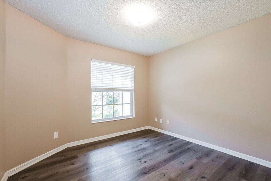 Building Photo - 13803 Riverpath Grove Dr