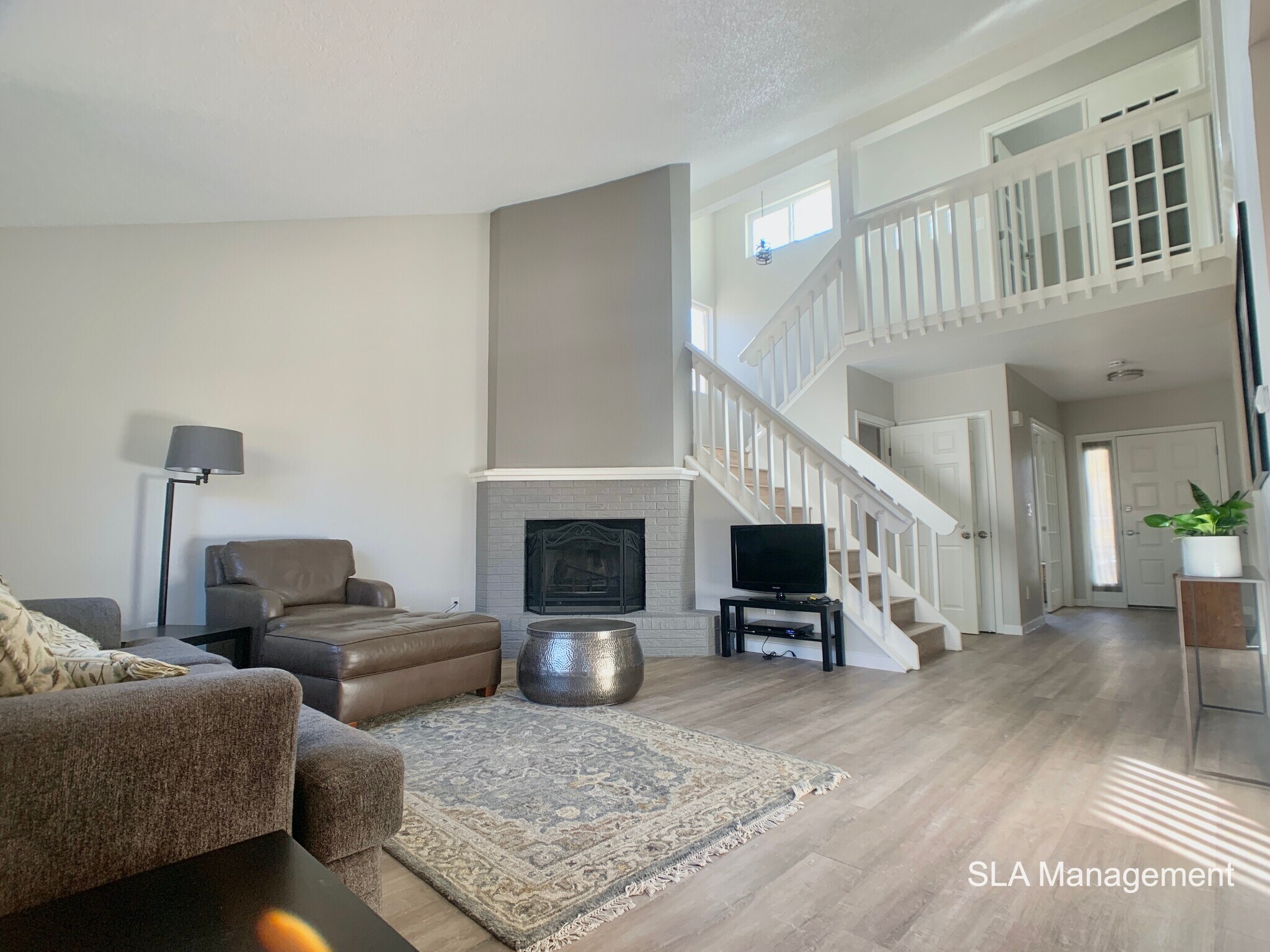 Building Photo - 1320 Vivian St