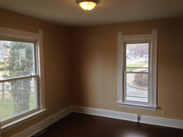 Building Photo - 146 Mill St