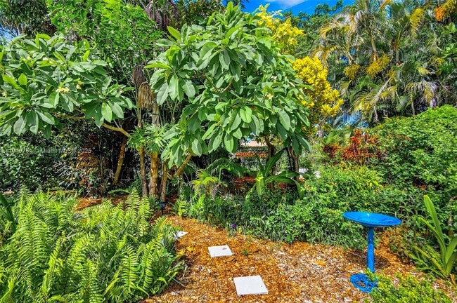 Building Photo - 9721 Majestic Way