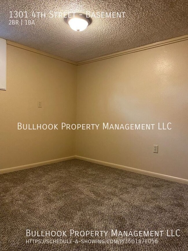 Building Photo - MOVE IN SPECIAL $200 off first full months...