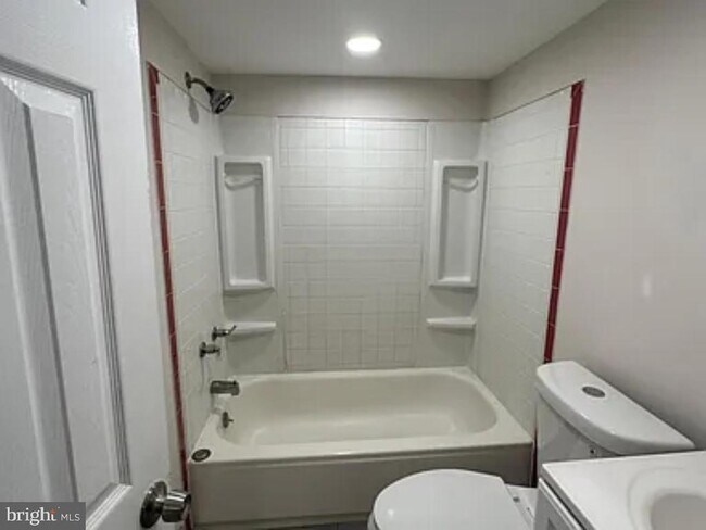 Building Photo - 1308 Randolph St NW