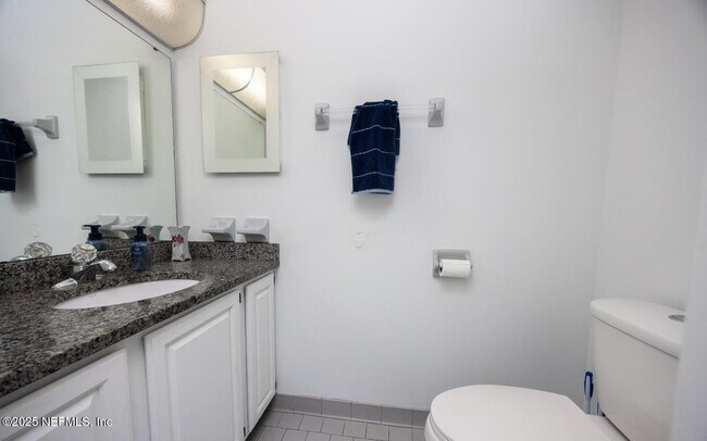 Building Photo - 2388 Halperns Way