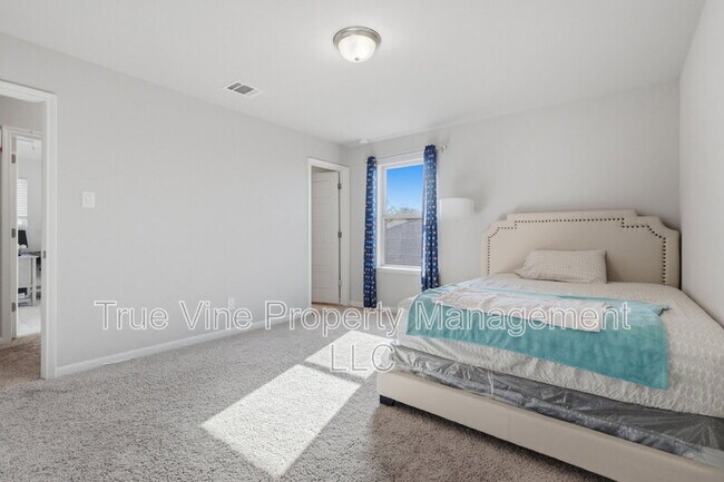 Building Photo - 12108 Icon Rdg