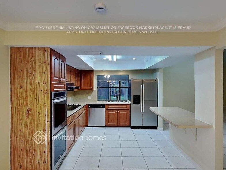 Building Photo - 17334 NW 62nd Ct