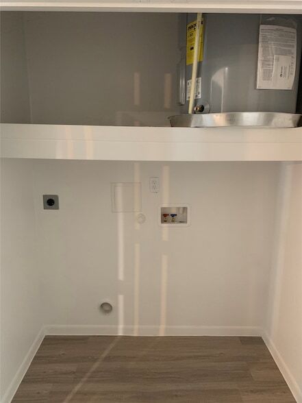 Building Photo - 2313 N Hickory St