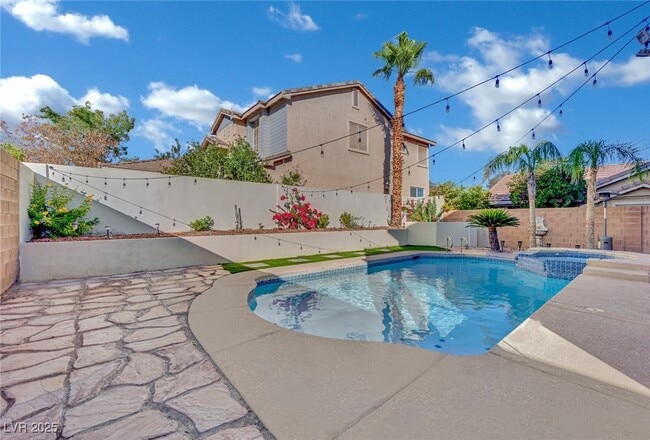 Building Photo - 10336 Early Morning Ave