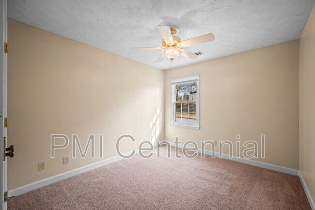 Building Photo - 2645 Wilshire Terrace