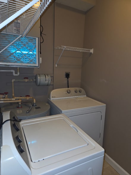 Building Photo - 845 Forest Ave