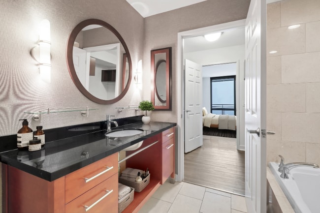 Building Photo - 1235 S Michigan Ave