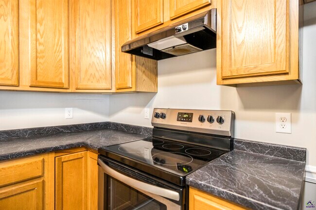 Building Photo - 309 Deerfield Cir