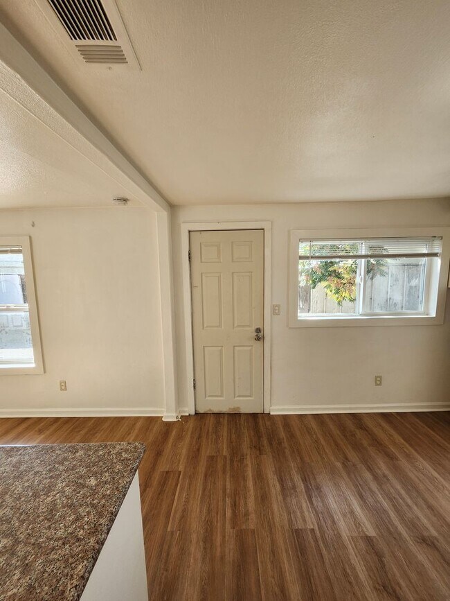 Building Photo - 1977 N F St