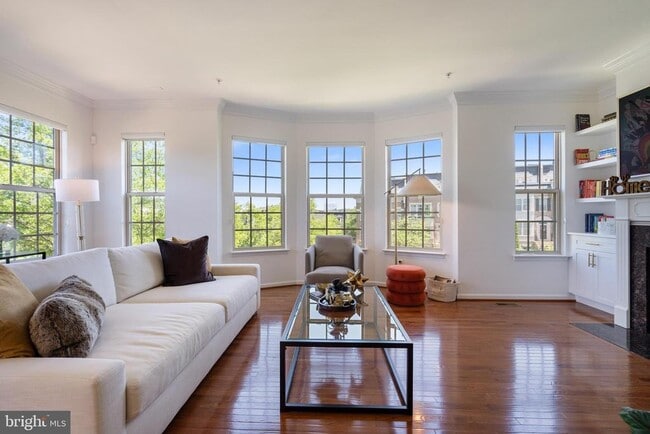 Building Photo - 500 Overlook Park Dr