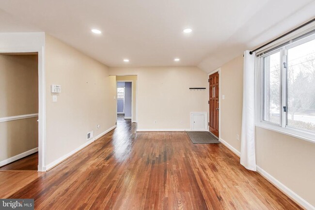 Building Photo - 12609 Holdridge Rd