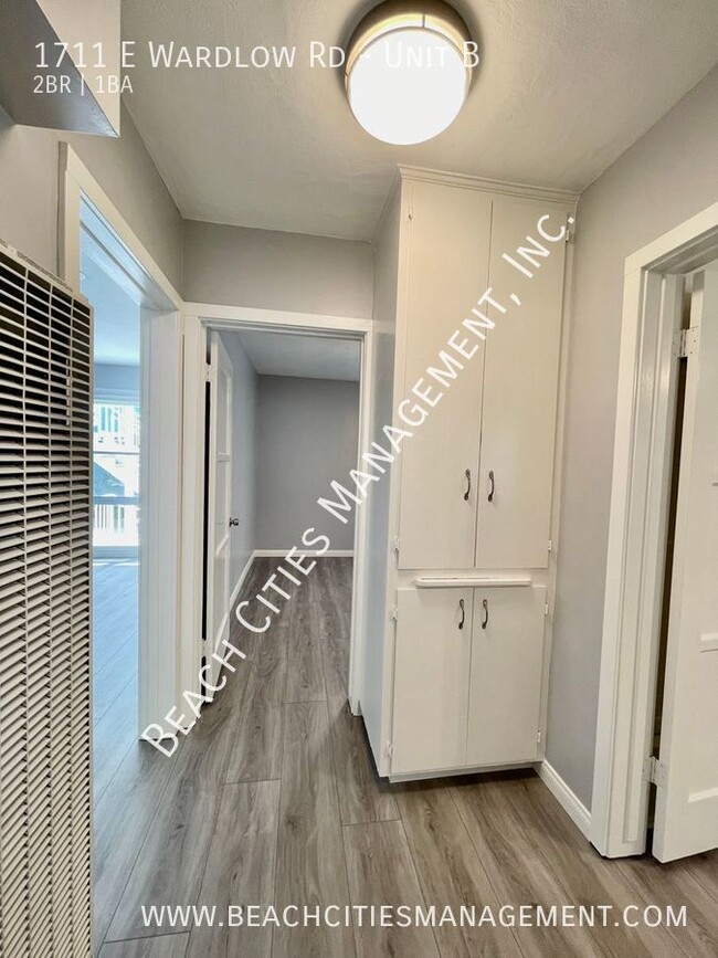 Building Photo - Modernized 2-Bedroom 1-Bathroom Apartment