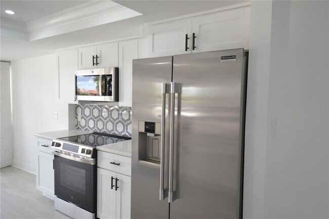 Building Photo - 1651 Sand Key Estates Ct