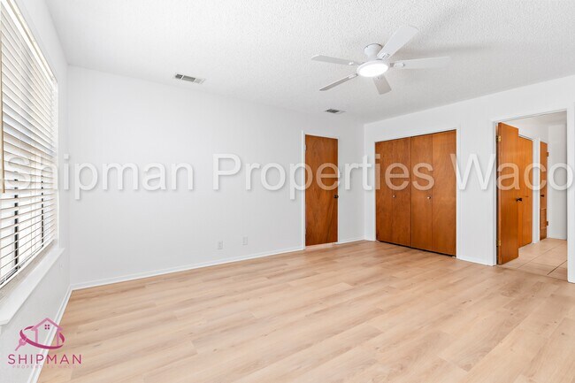 Building Photo - 1303 Chapel Creek Rd