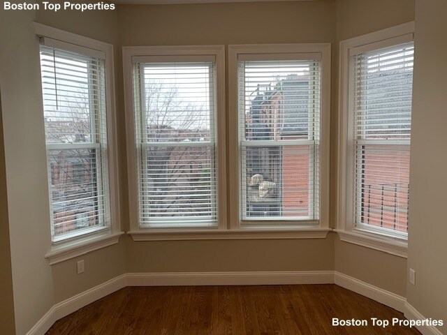 Building Photo - 537 Columbus Ave