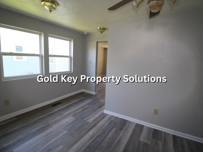 Building Photo - 2-Story 3 BR 1 BA House with Dining Room SECTION 8 APPROVED