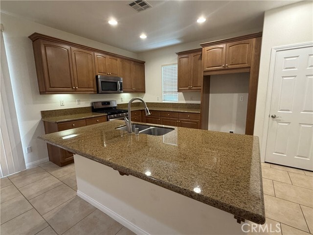 Building Photo - 81 Keepsake