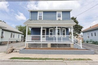 Building Photo - 200 Woodward Ave