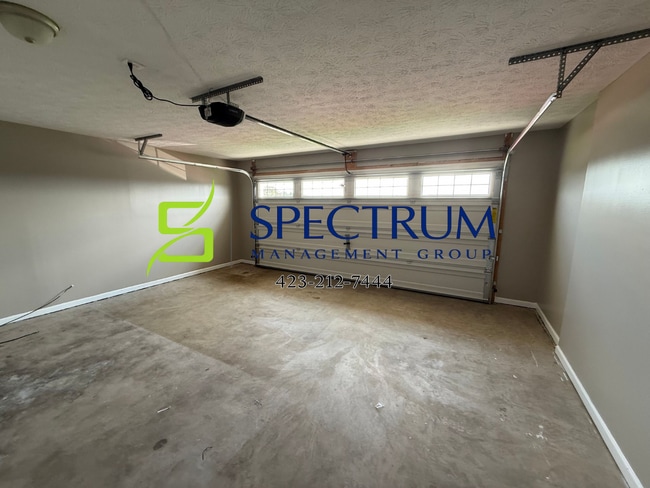 Building Photo - 3 bedroom 2 bath located in White Pine, TN
