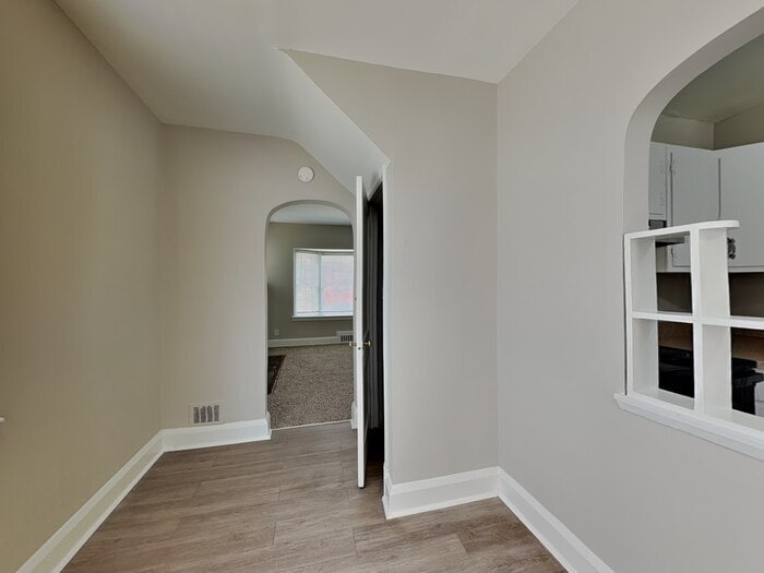 Building Photo - 3609 Kenmar Rd