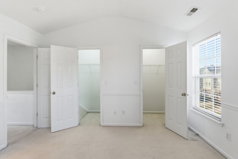 Building Photo - 113 Ruby Walk Dr