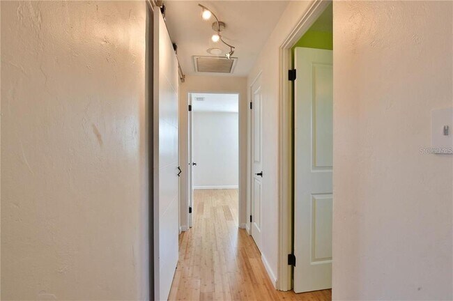 Building Photo - 7355 Cass Cir