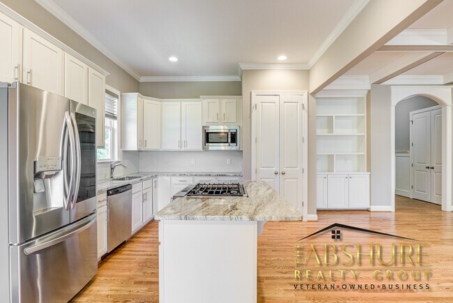 Building Photo - 109 Buck Johnson St