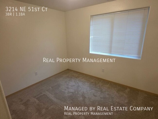 Building Photo - 3214 NE 51st Ct