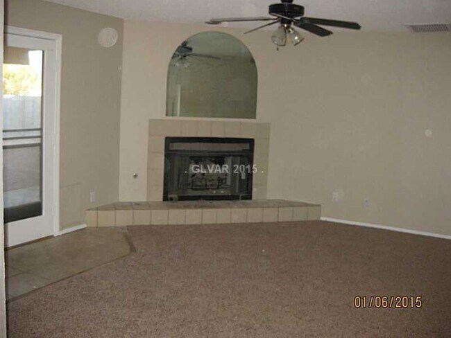 Building Photo - Four-Bedroom Home in Henderson!