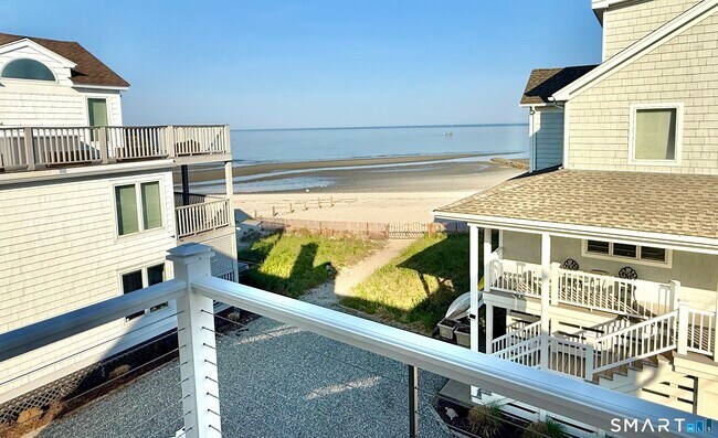 Building Photo - 691 Fairfield Beach Rd