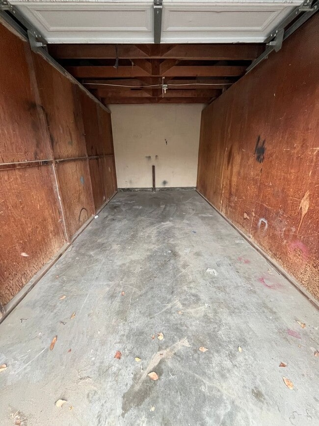 Building Photo - 408 W El Camino St