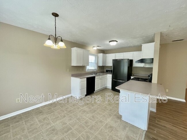 Building Photo - 103 Peregrine Pl