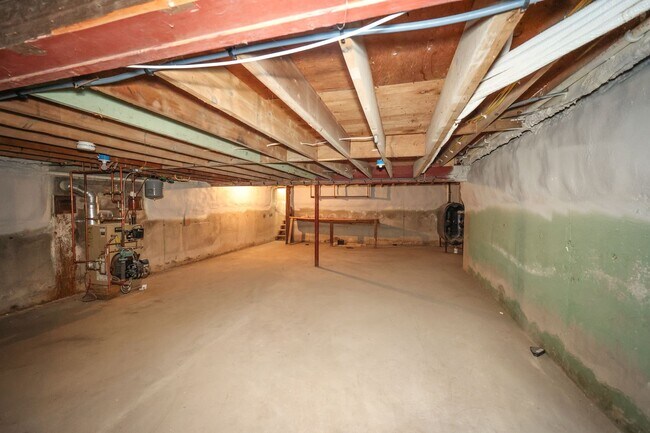 Building Photo - 49 N Amherst Rd