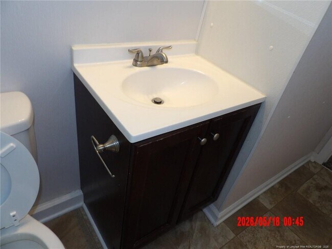 Building Photo - 508 Farmview Dr