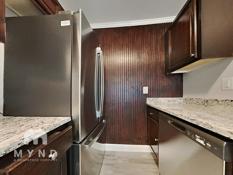 Building Photo - 2421 2nd St NW