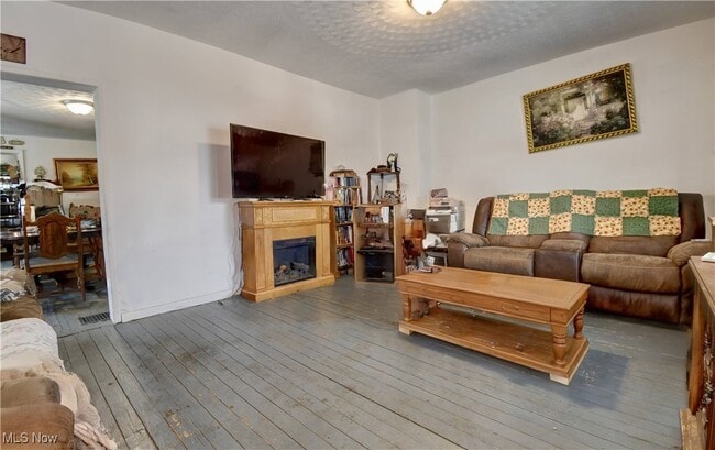 Building Photo - 55 S Sherrod Ave