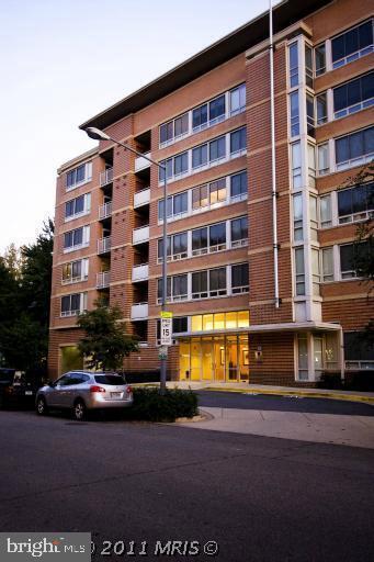 Building Photo - 350 G St SW